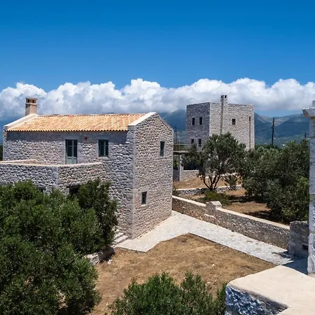 Holiday home 1bdr Loft In Stone Tower, Majestic View In Mani *